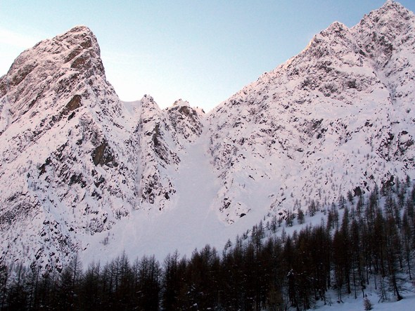 Brêche du Casset : Le seul couloir en conditions depuis le Casset!?