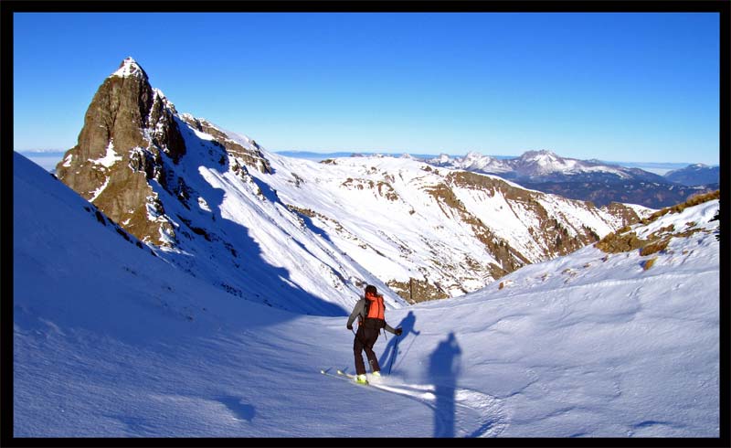 #3 Col de Pelouse : Au col de Pelouse, juste avant de plonger dans la Combe de Gers Col de Pelouse : Au col de Pelouse, juste avant de plonger dans la Combe de Gers