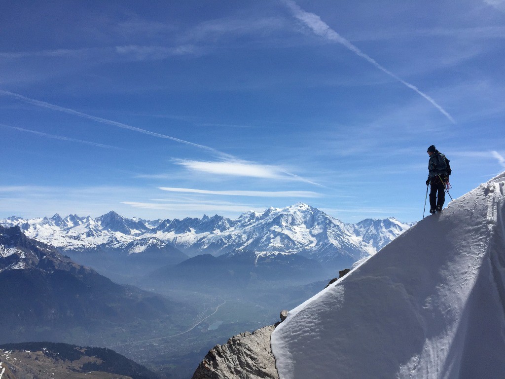Mont Charvet - Couloir NE avec vue sur Mont Blanc