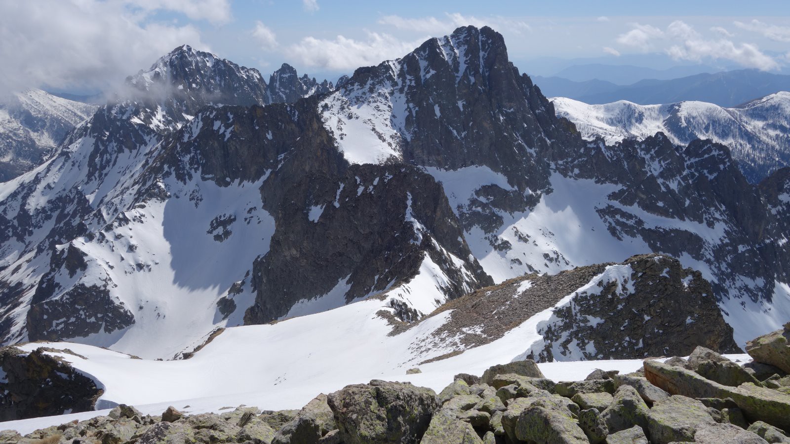 Mont Néglier et Mont Ponset depuis le sommet