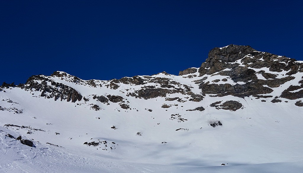 #8 Les pentes supérieures du Glacier de Bonmartin (direction la brèche centre droite)... Les pentes supérieures du Glacier de Bonmartin (direction la brèche centre droite)...