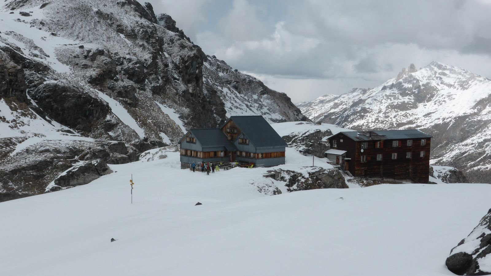 #25 Cabane de Prafleuri Cabane de Prafleuri