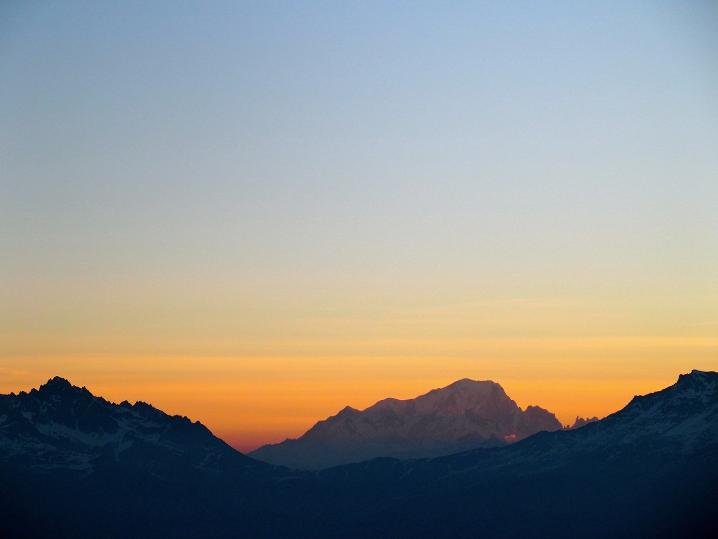 Et le matin... le Mont-Blanc se lève