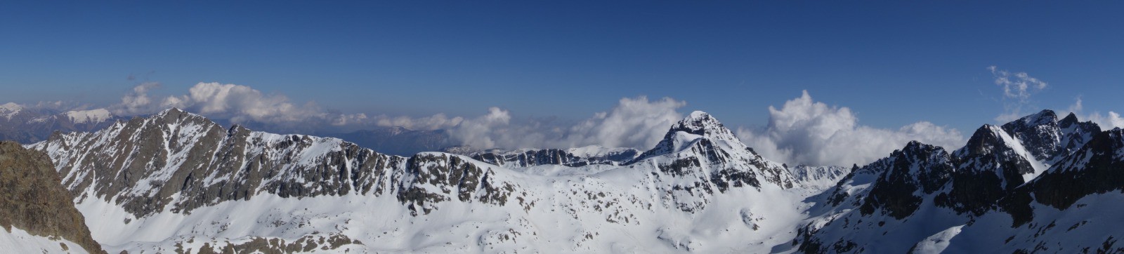 #14 Panorama depuis le Mont Ste Marie, le Mont Bégo et le Grans Capelet Panorama depuis le Mont Ste Marie, le Mont Bégo et le Grans Capelet