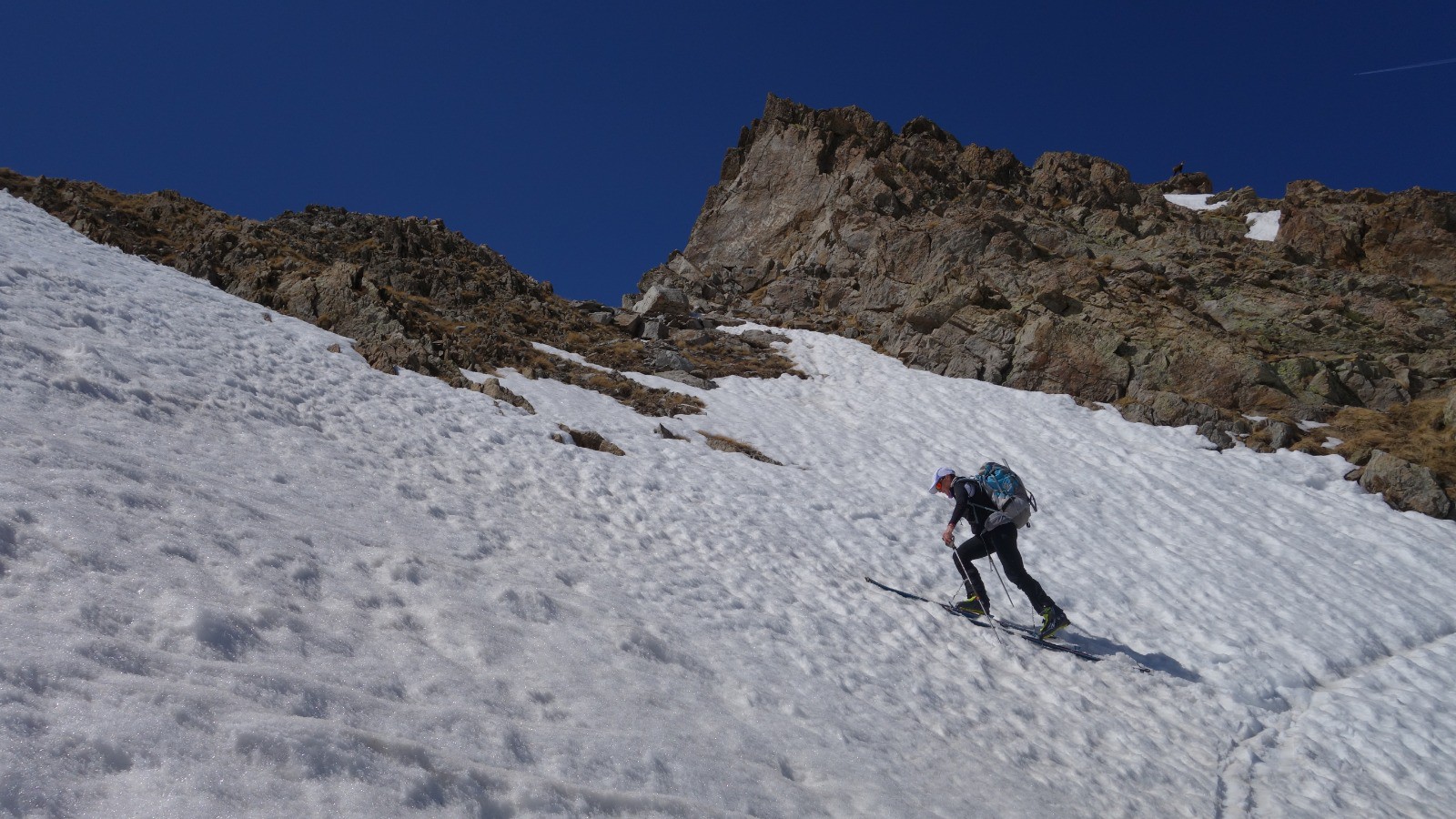 Valérie arrive à la Baisse du Lac Autier