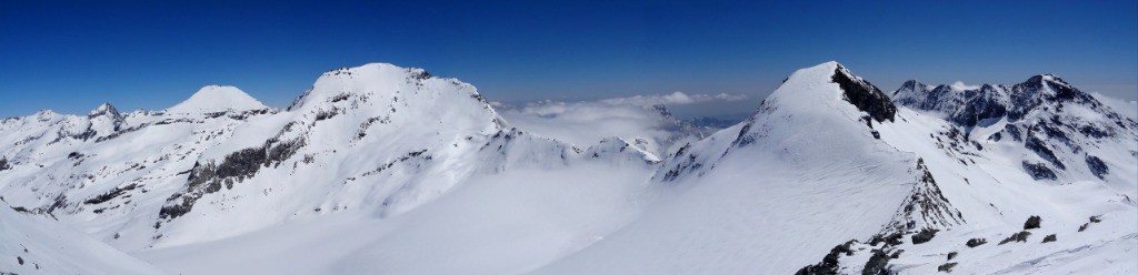 petits skieurs sur l'arête des Lauses