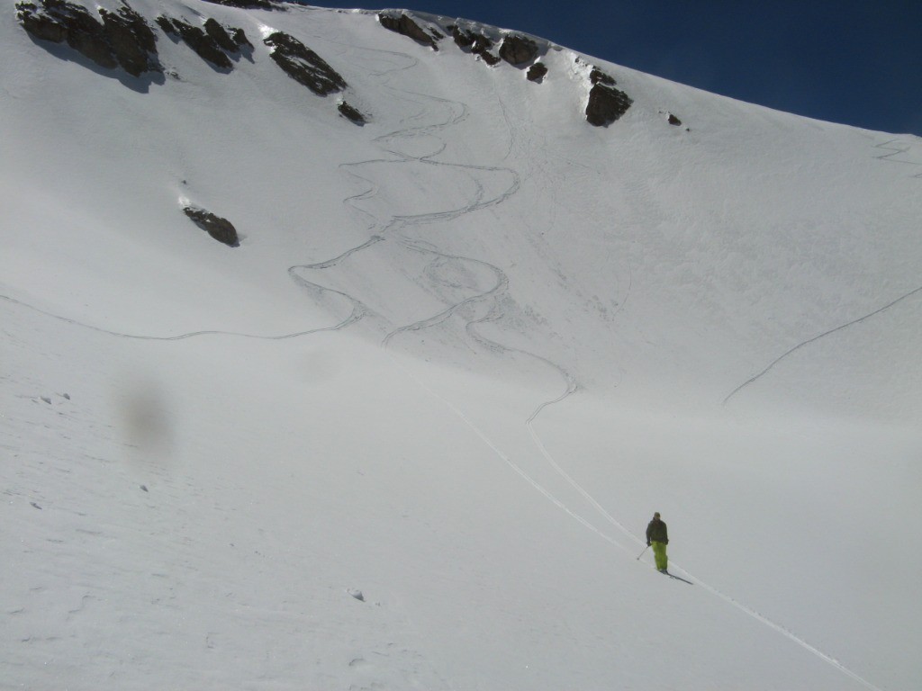 #1 J2 : on s J2 : on s'est trouvé un chti couloir mimi en poudre : miam!