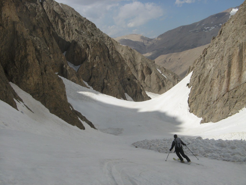 #23 J4 : descente de canyon : large à cet endroit J4 : descente de canyon : large à cet endroit