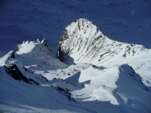 #3 Ca plonge! : Face Ouest de la Pointe de Pierre Fendue. Ca plonge! : Face Ouest de la Pointe de Pierre Fendue.