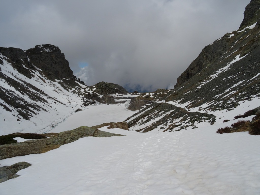 #35 La traversée au dessus du lac du Crouzet La traversée au dessus du lac du Crouzet