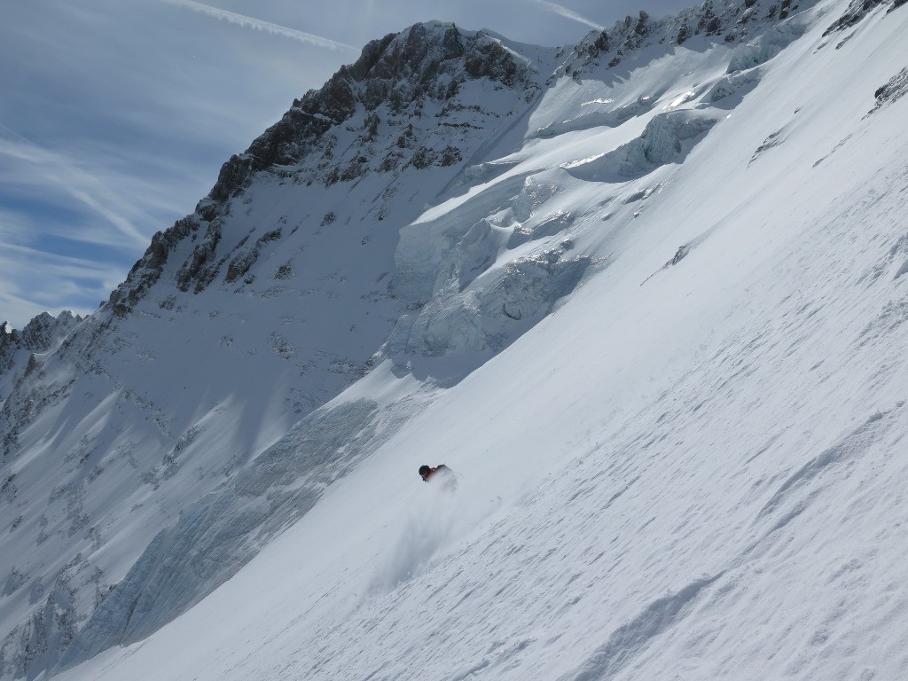 Dans le bas, toujours aussi bin