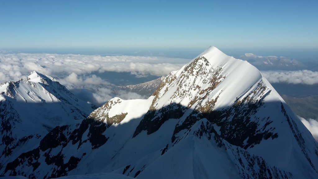 #27 Aiguille de Bionassay (un gars a fait l Aiguille de Bionassay (un gars a fait l'aller retour à l'aiguille puis nous a doublé en courant!!!)
