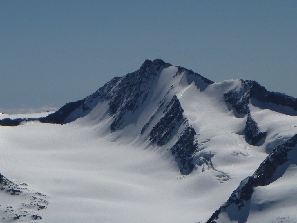 Face nord Cima Nere : glace apparente sur la partie médiane