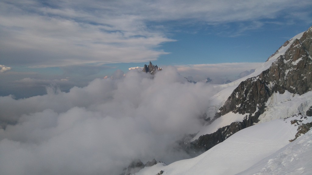 #17 vue de la maison sur l vue de la maison sur l'aiguille du midi