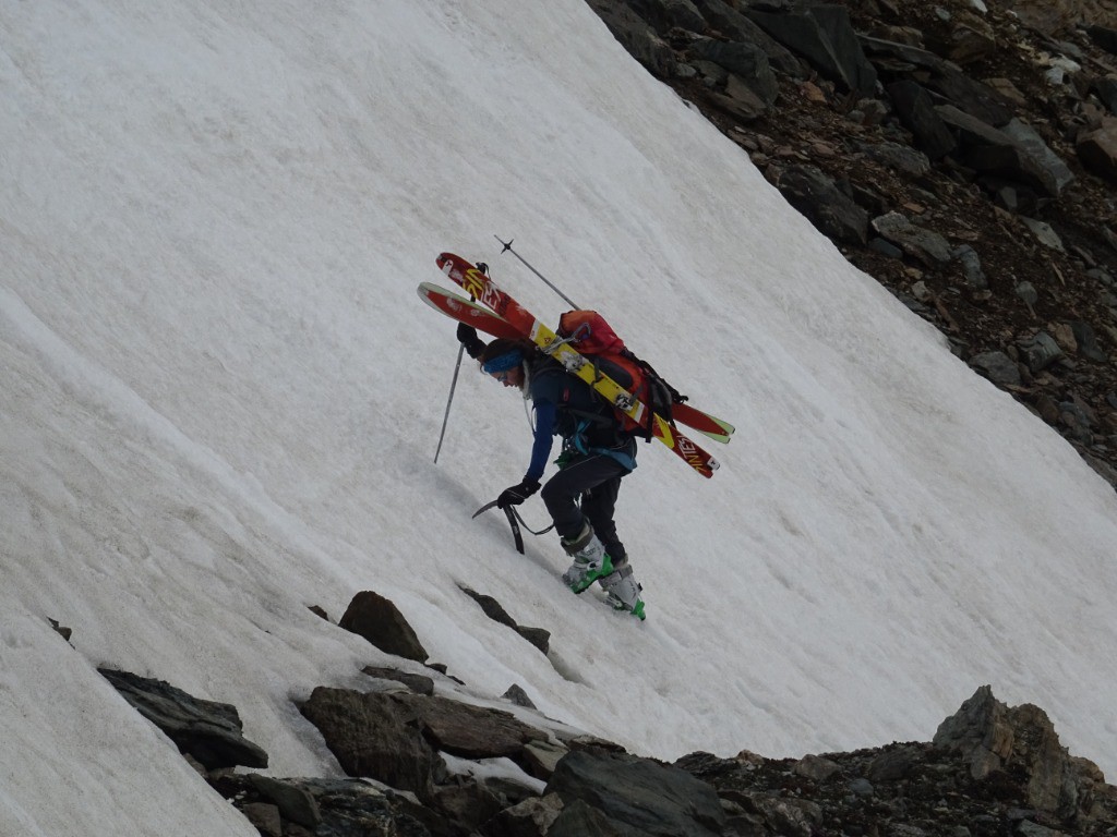 #21 Chacun sa technique au col du Montet : Glad à pied, moi à ski. Chacun sa technique au col du Montet : Glad à pied, moi à ski.
