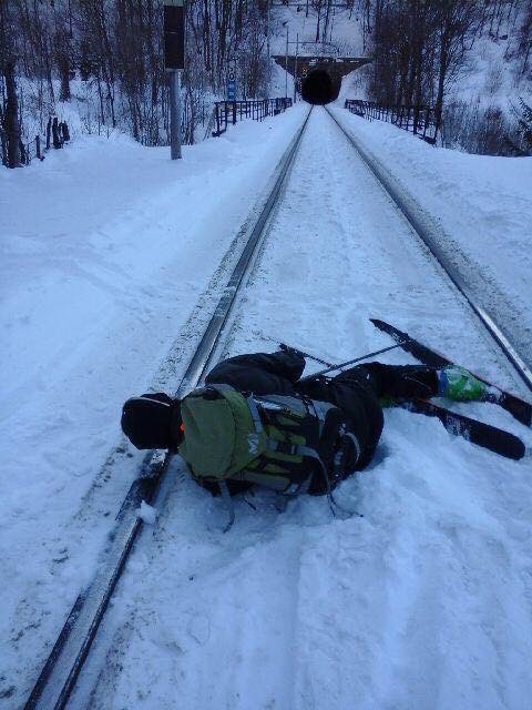 Indien Philippe entends tu le train venir ?