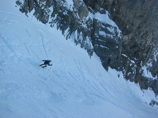 #8 Couloir du col du paré du Joux : Manuel se fait plaisir. Couloir du col du paré du Joux : Manuel se fait plaisir.