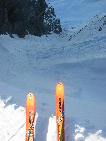 #10 couloir Nord de la Salla : Depuis le haut, dernière descente de la journée... couloir Nord de la Salla : Depuis le haut, dernière descente de la journée...