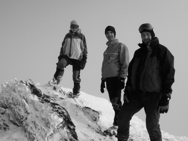 #8 Groupe de skieurs : Au sommet de l Groupe de skieurs : Au sommet de l'antécime, grande discussion...