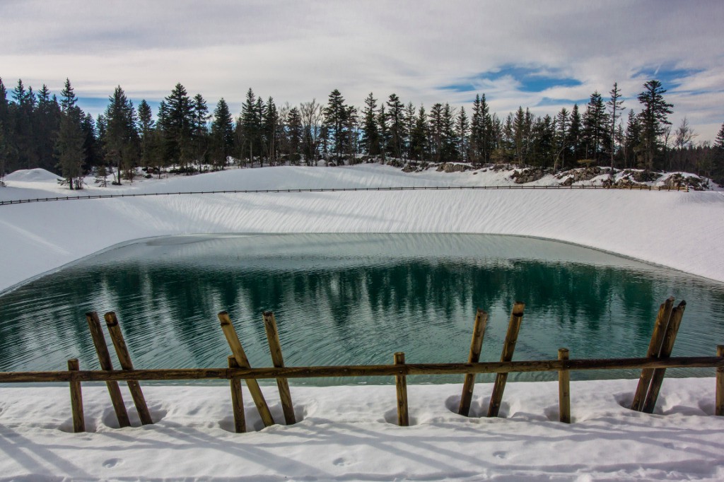Nouveau Lac vers la Sierre: apparemment ils ont équipé pour l'enneigement artificiel