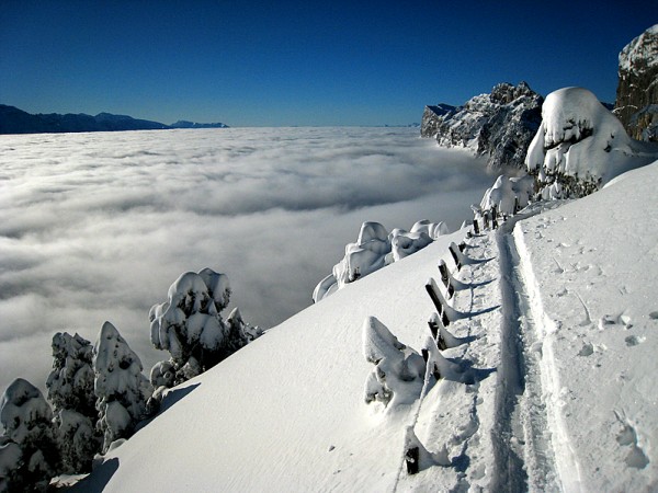 #4 Aulp du Seuil : La belle trace de nos amis Skitouriens Aulp du Seuil : La belle trace de nos amis Skitouriens