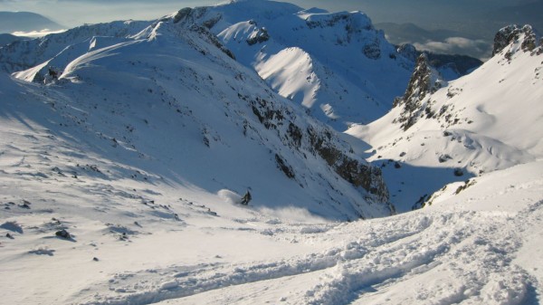 #1 Couloir Ouest : Juste un aperçu de la neige dans le couloir : elle est restée au froid! Couloir Ouest : Juste un aperçu de la neige dans le couloir : elle est restée au froid!