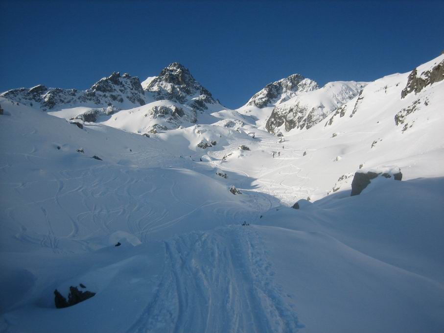 #2 Bonne trace de montée : Excellente trace depuis le village du Rivier d Bonne trace de montée : Excellente trace depuis le village du Rivier d'Allemont