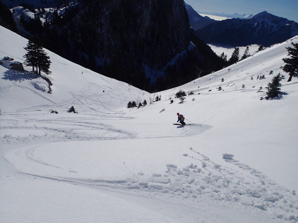 Bien skiant ce versant sud de Léchaud !