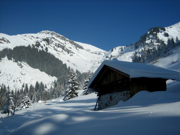 #9 Roc de Tavaneuse : La face Ouest du Roc de Tavaneuse Roc de Tavaneuse : La face Ouest du Roc de Tavaneuse