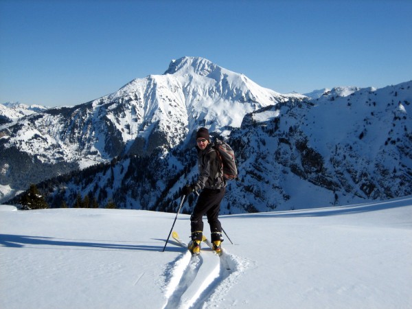 #4 Mont de Grange : J-F avec derrière le Mont de Grange Mont de Grange : J-F avec derrière le Mont de Grange