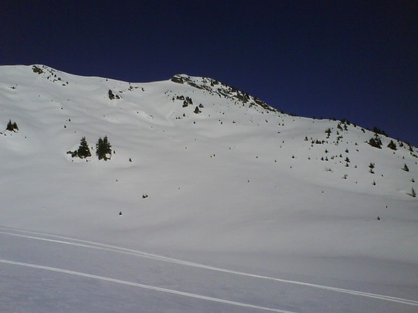 #4 Roche Plane : 2 traces de descente ont été faites après la photo Roche Plane : 2 traces de descente ont été faites après la photo