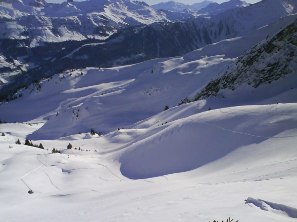 #3 Sous le Col de Roche Plane : peu de trace encore là dessous Sous le Col de Roche Plane : peu de trace encore là dessous