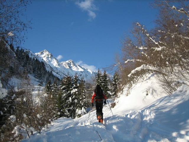 #1 Rocher des vallorins : Le rocher des Vallorins est en vue Rocher des vallorins : Le rocher des Vallorins est en vue