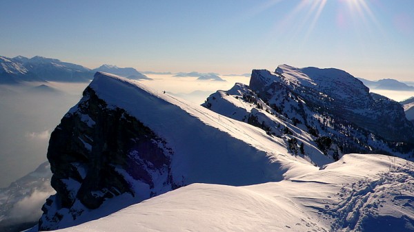 #6 Les hauts plateaux : Vue du Dôme de Bellefond sur la Dent de Crolles Les hauts plateaux : Vue du Dôme de Bellefond sur la Dent de Crolles