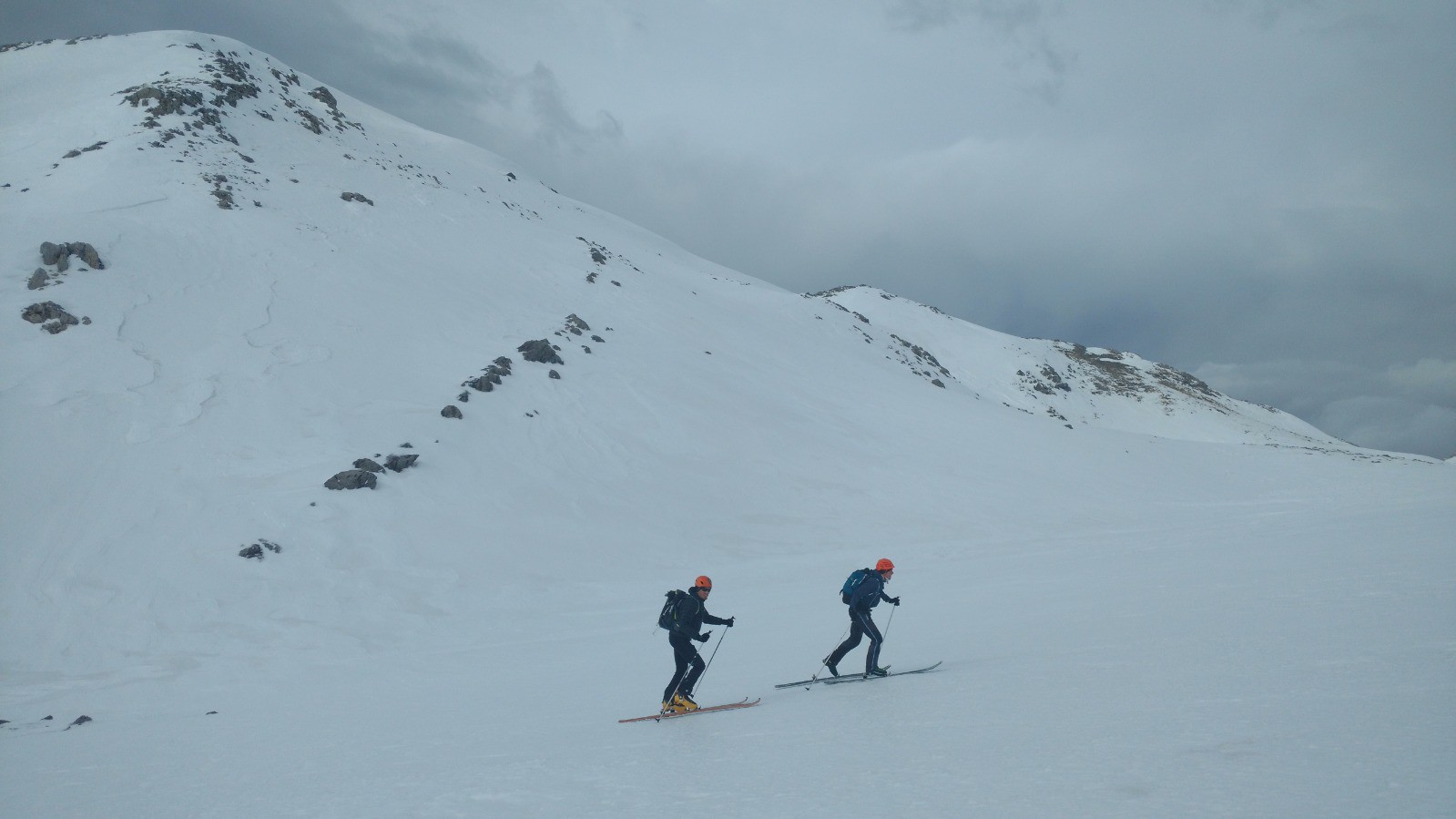 J7 Cyllène : plateau sommital en plein vent