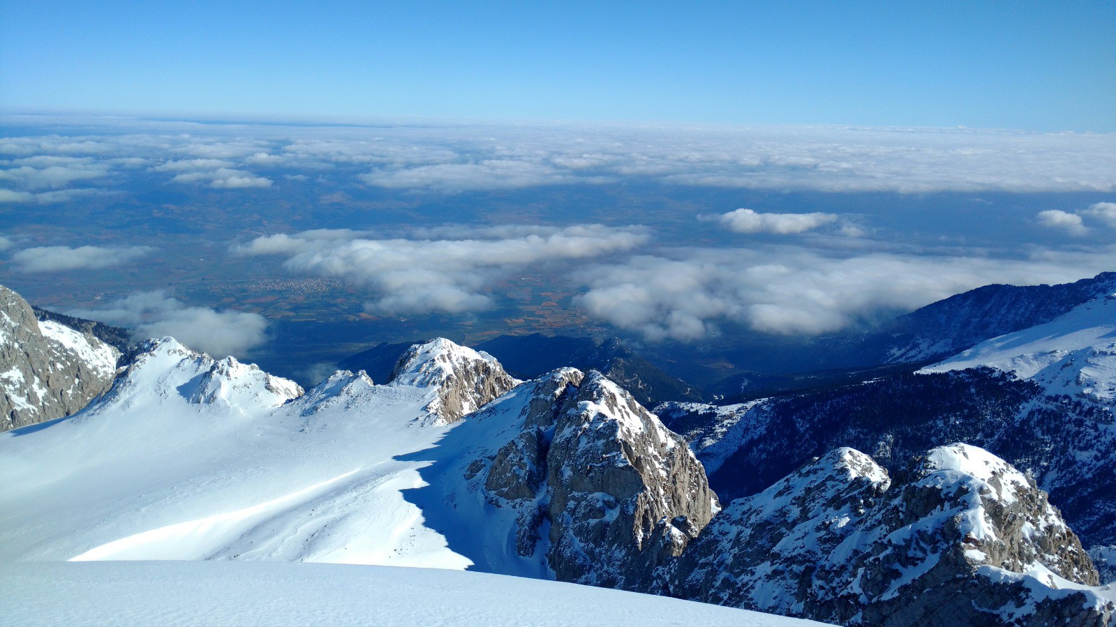 J1 Parnassos : panorama