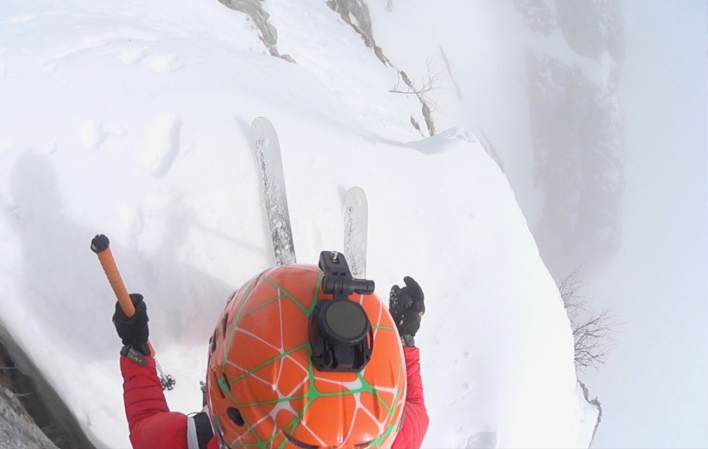 A la descente, j'arrive au rappel de 10m qui me permet de reprendre pied dans la rampe