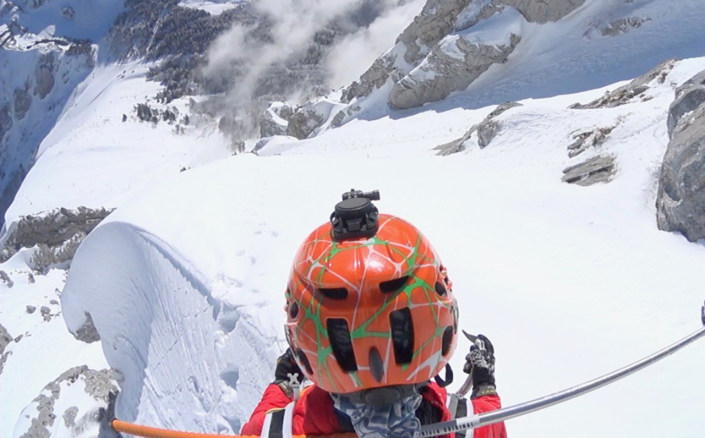 Dans les couloirs du haut de la face ... c'est bon raide ;-)