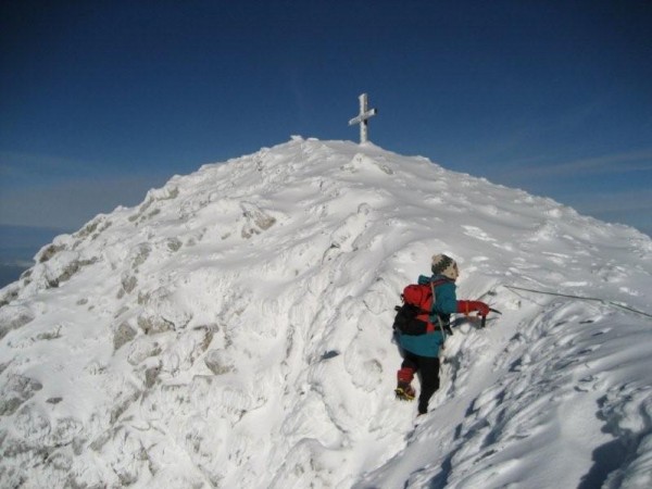 crix de la Sure : quand il n'y a pas assez de neige pour skier (novembre), on prend les sentiers (couloir face Ouest)