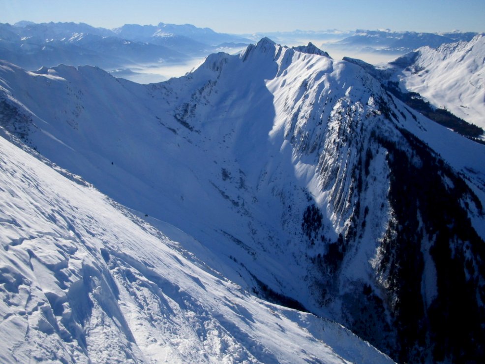 #7 la pointe des Arlicots : vue depuis le départ du couloir ouest la pointe des Arlicots : vue depuis le départ du couloir ouest