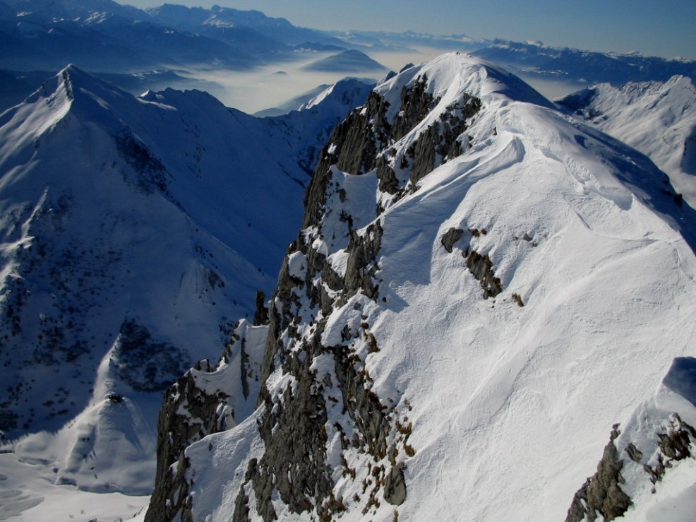 #5 sommet : je ne connaissais pas les Bauges en hiver: mais il faut dire que les points de vue sont magnifiques sommet : je ne connaissais pas les Bauges en hiver: mais il faut dire que les points de vue sont magnifiques