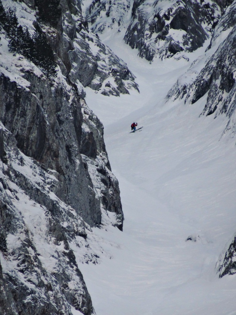 Kevin dans les pentes sous le rappel