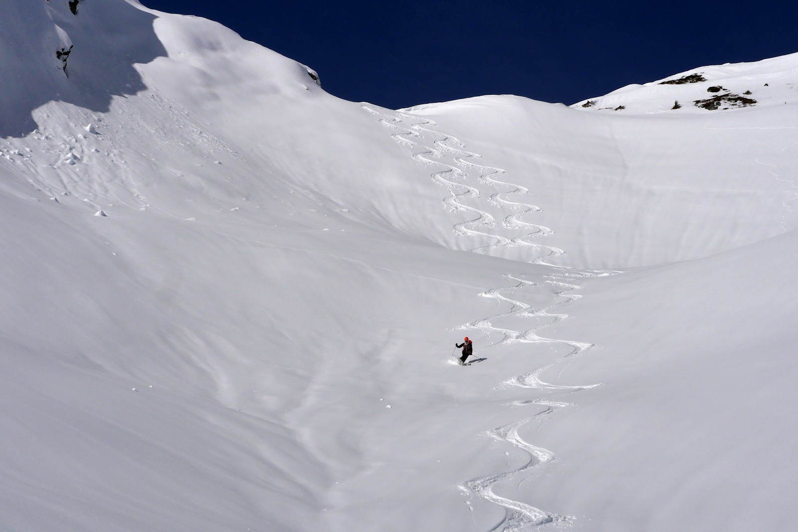 Descente versant Est.