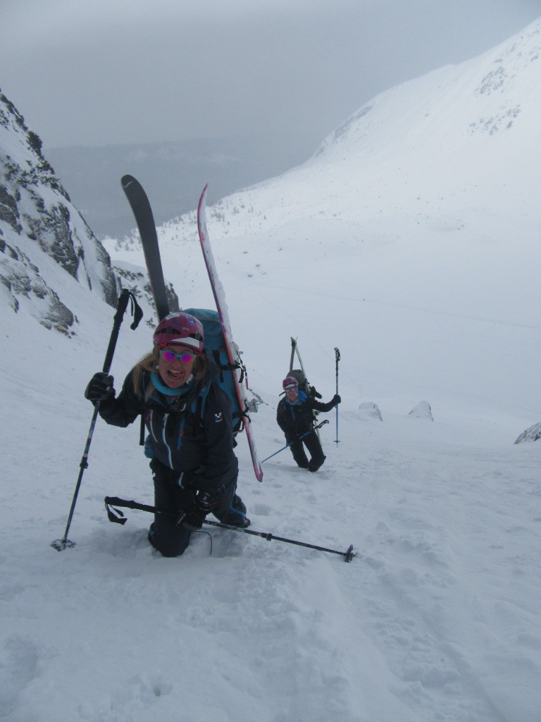 #19 J5 Chacha et Sev dans le couloir J5 Chacha et Sev dans le couloir