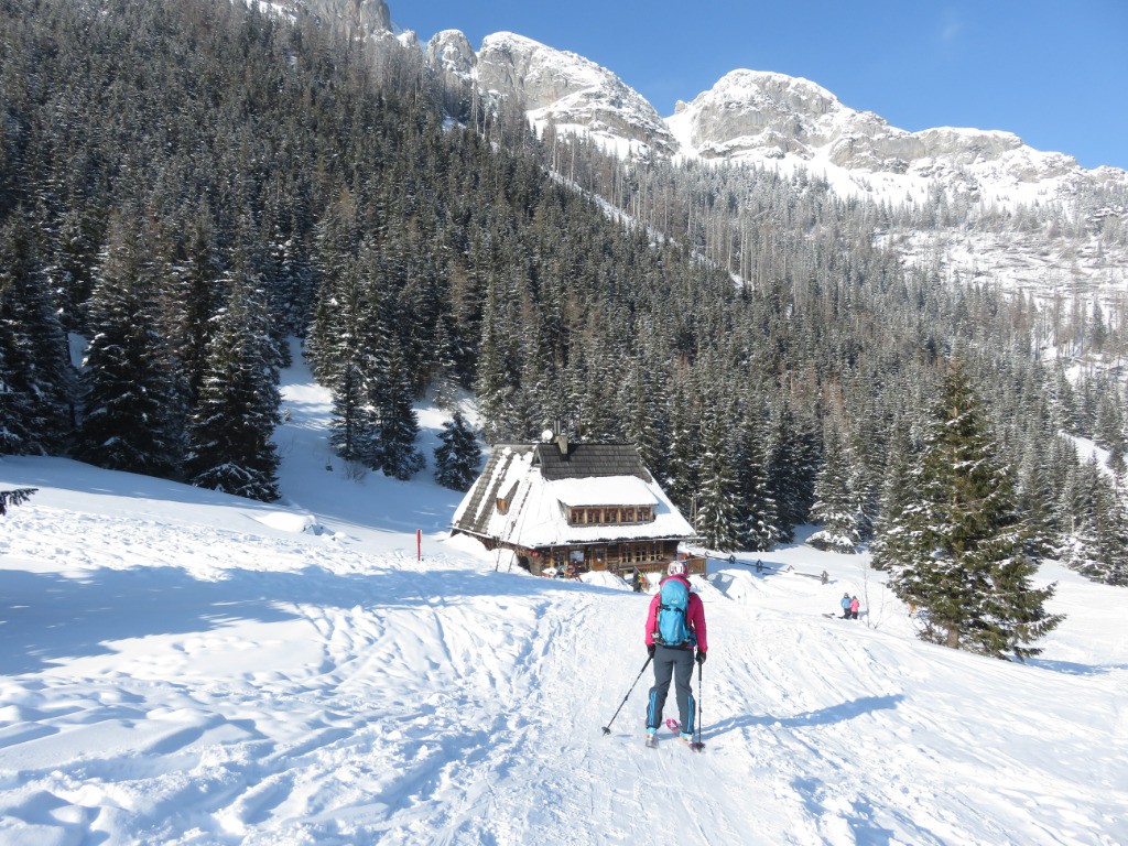#17 J4 Arrivée au refuge Kondratoweij J4 Arrivée au refuge Kondratoweij