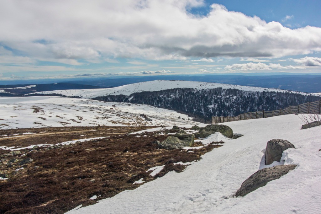 #14 Au sommet vue sur Monthiallier non visité ce jour Au sommet vue sur Monthiallier non visité ce jour