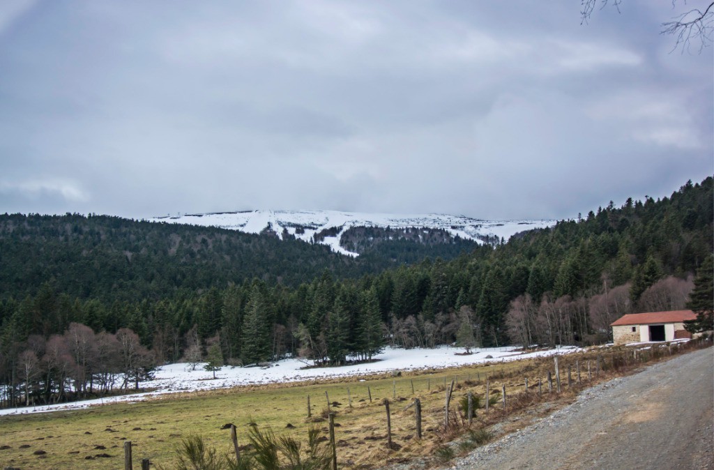 #1 Après la 1ère descente, remontée vers le Procher avec court portage Après la 1ère descente, remontée vers le Procher avec court portage