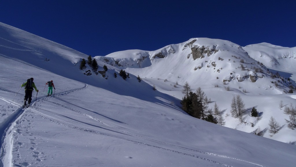 #2 y a des couleurs,
et on va pas s y a des couleurs,
et on va pas s'en plaindre...