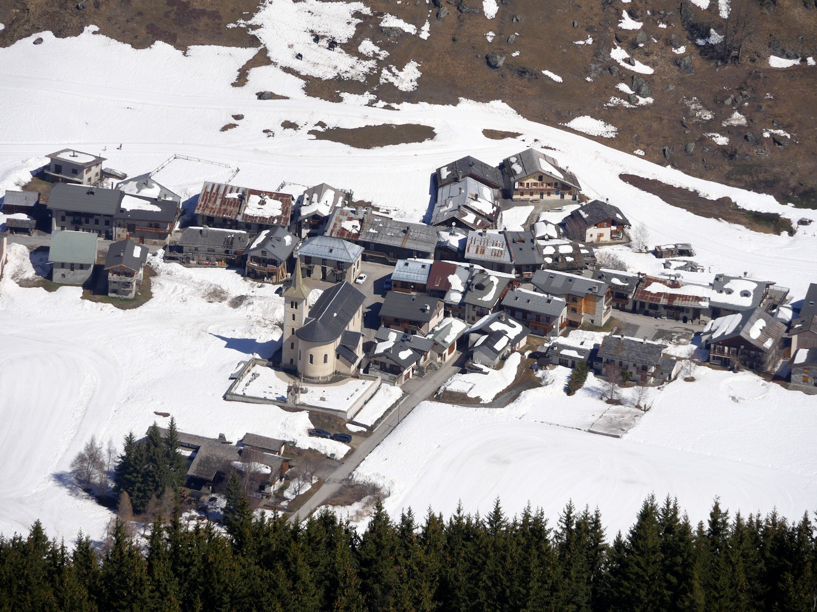 Tout en bas, Champagny le Haut ( Le Bois).