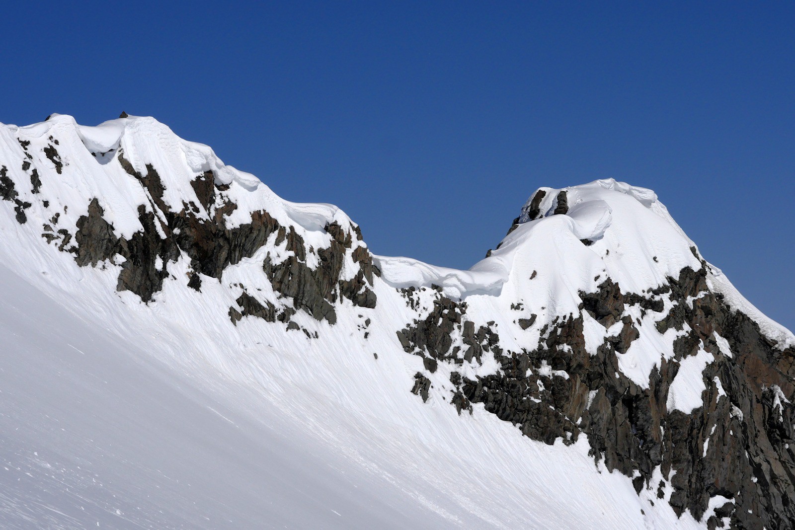 Corniches façonnées par les vents d'ouest.